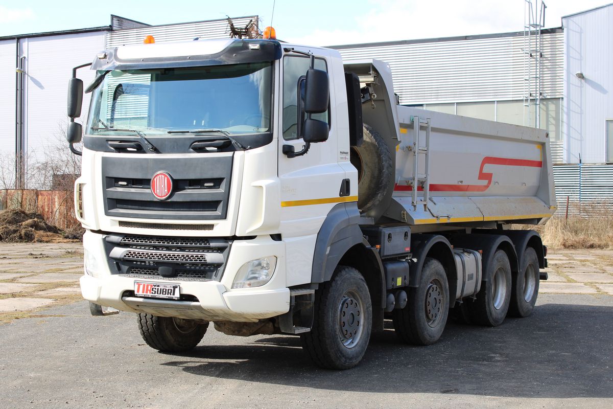 Tatra PHOENIX T158 