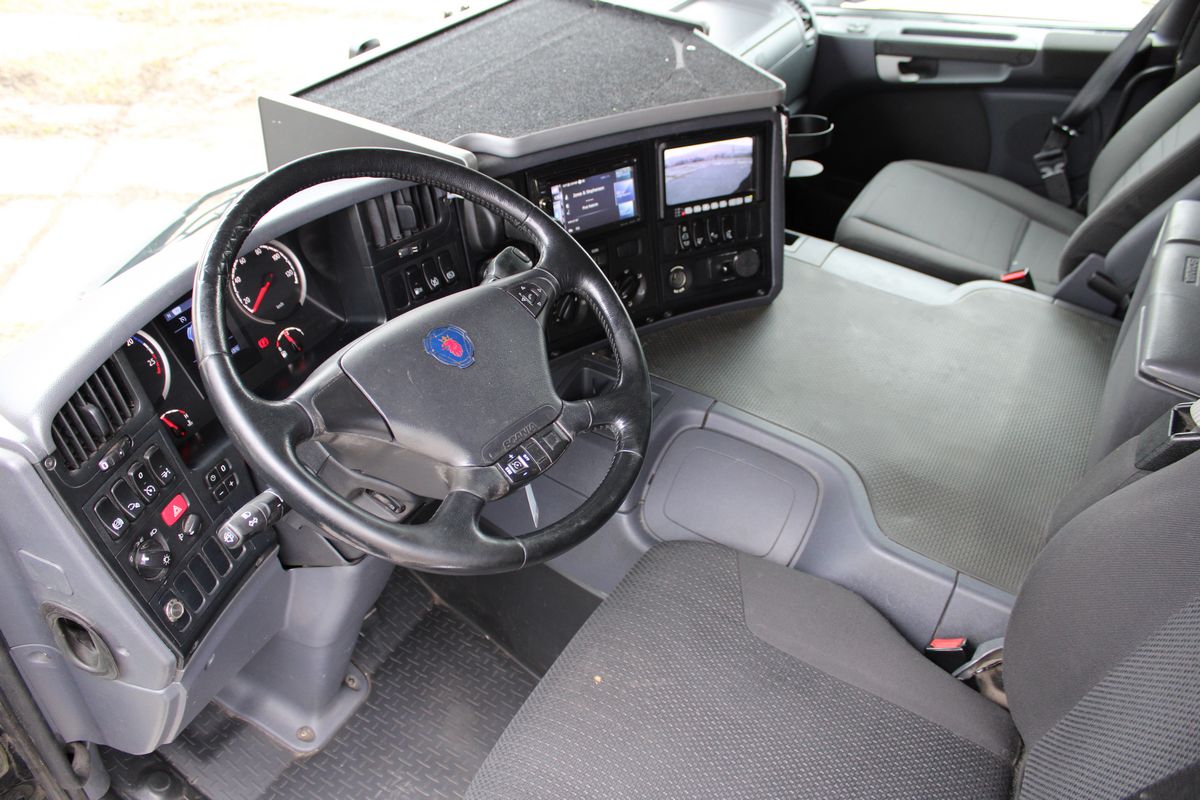 Scania P230
