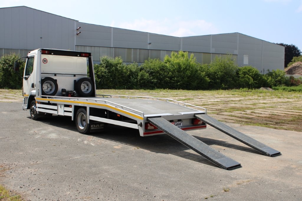 DAF FA LF 45.130 ODTAHOVÉ VOZIDLO