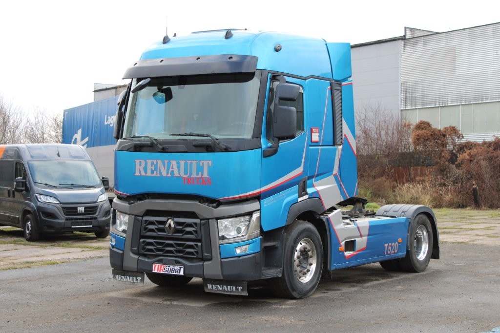 T 520 HYDRAULIKA, KAMERA