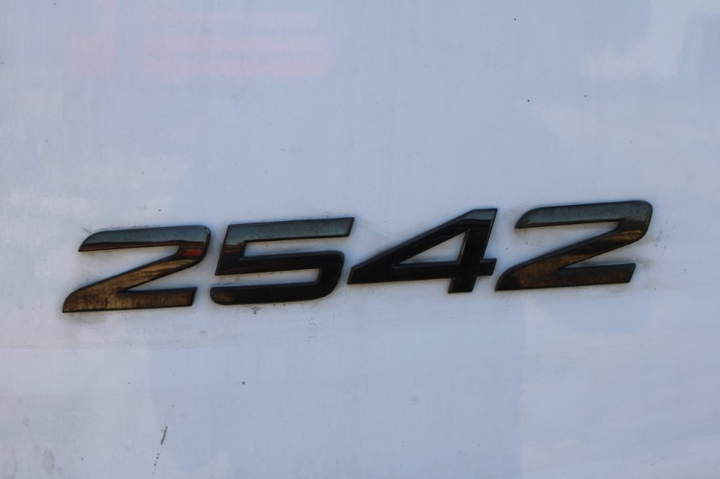 Mercedes-Benz Actros 2542 NAVIGACE + PANAV (8,20m x 2,48m x 3m)