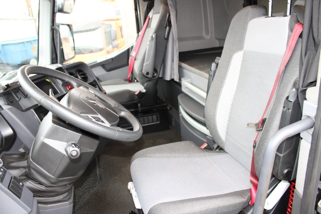 RENAULT T 480, NAVIGACE, SECONDARY AIR CONDITIONING