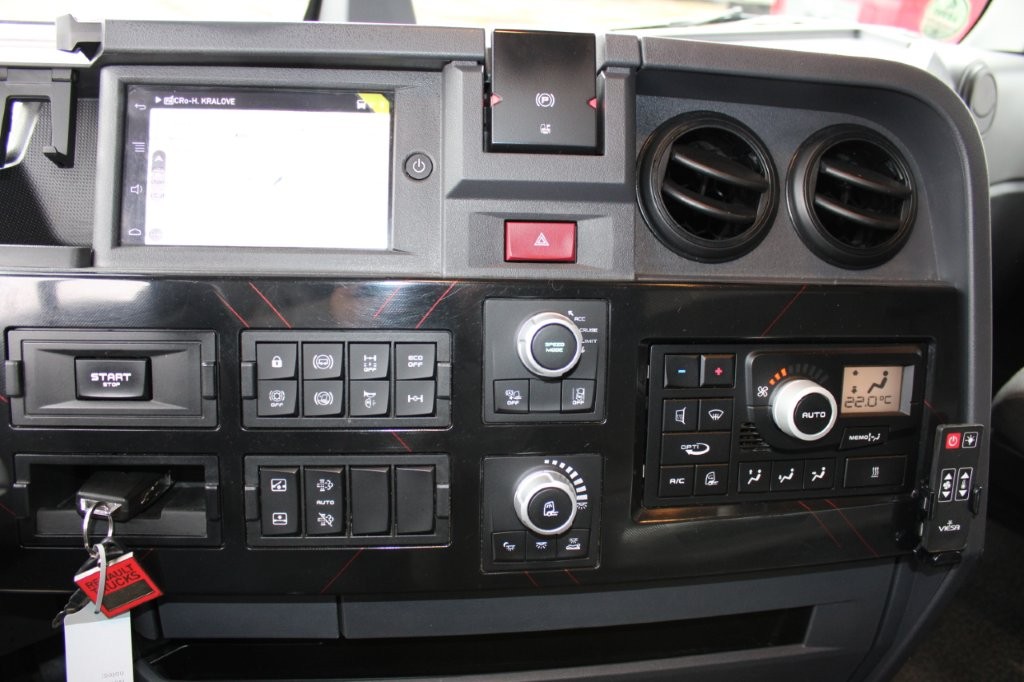 RENAULT T 480, NAVIGACE, SECONDARY AIR CONDITIONING