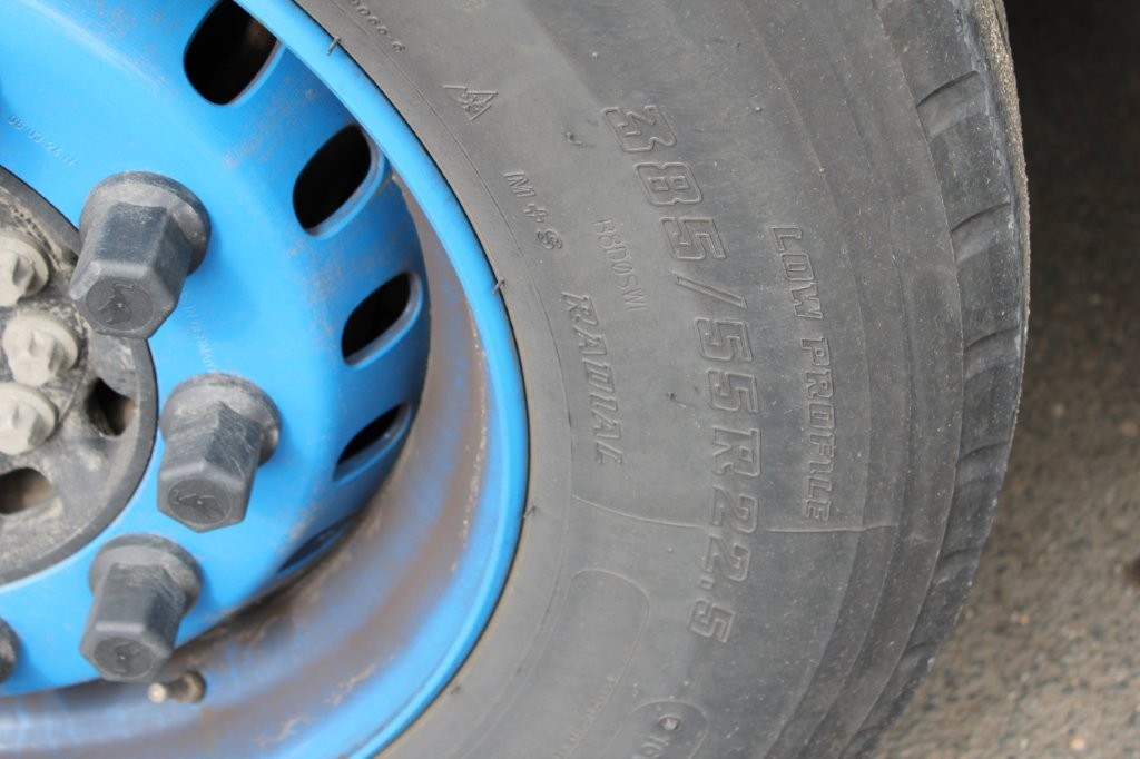 Schmitz Cargobull SCB*S3 VARIOS 2x LIFTING AXLE